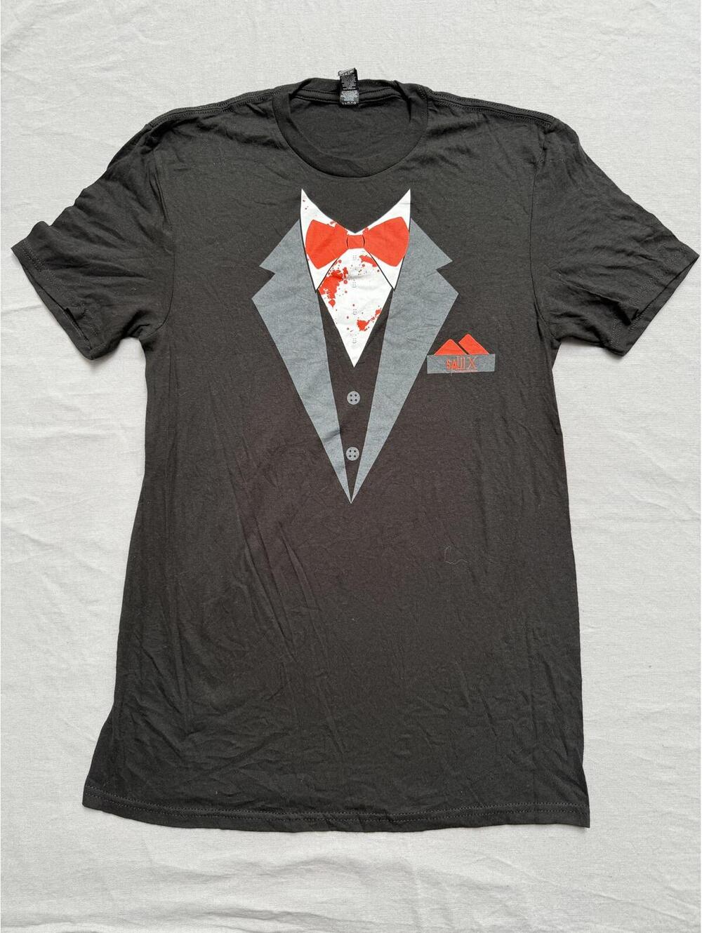 Saw X Movie Promo T-shirt T-Shirt Blood Tuxedo Jigsaw - S